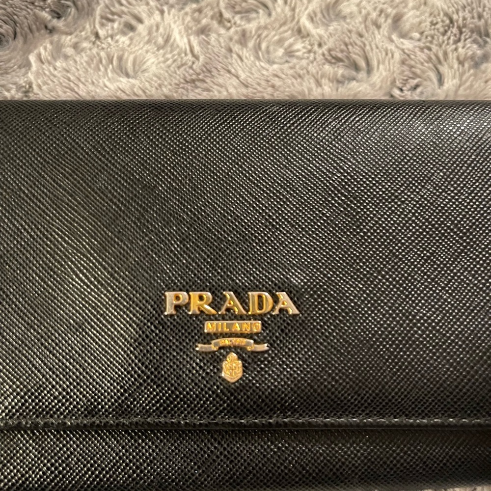 PRADA LEATHER WALLET✨ “2000’s” - Picture 6 of 7